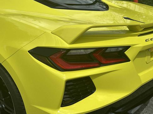 Certified 2020 Chevrolet Corvette Stingray Preferred Cpe w/ 2LT Preferred Equipment Group RWD image 18