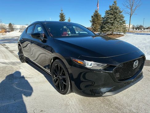 Used 2021 MAZDA MAZDA3 s image 3