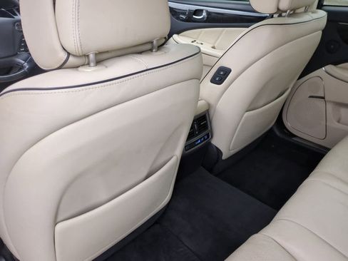 Used 2014 Hyundai Equus Signature image 18