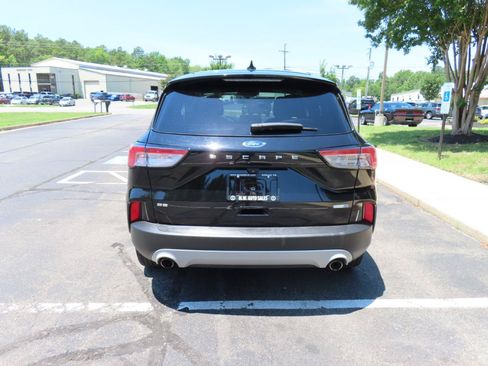 Used 2020 Ford Escape SE AWD/4WD image 6