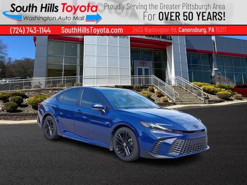Used 2025 Toyota Camry SE w/ Multimedia Upgrade Package FWD image 1