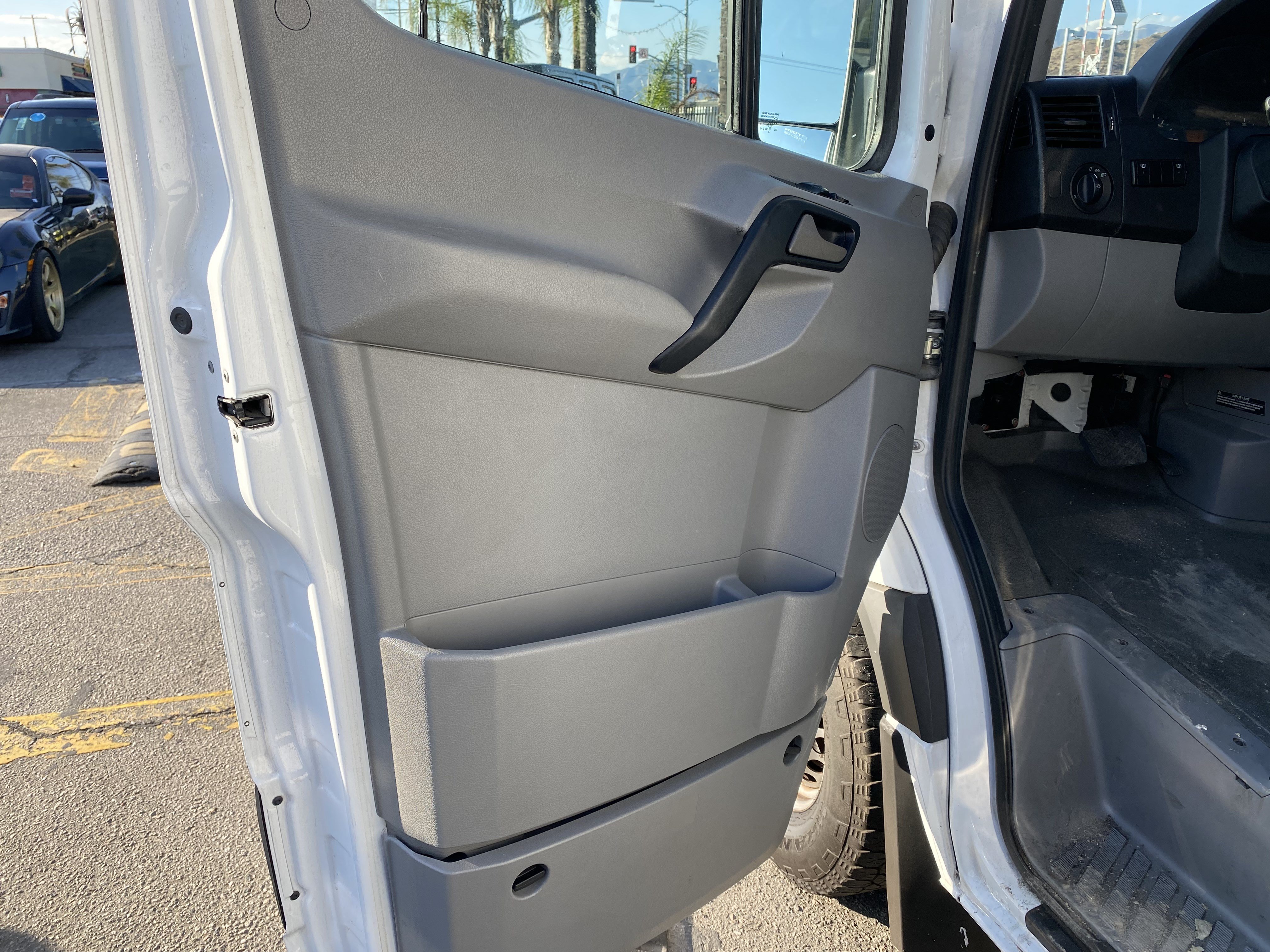 Used 2012 Mercedes-Benz Sprinter 2500 w/ Additional Battery Pkg image 15