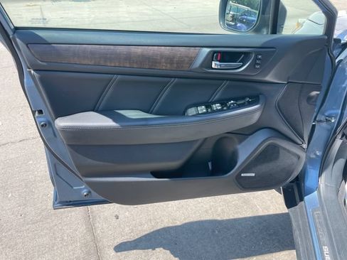 Used 2018 Subaru Outback 2.5i Limited w/ 50th Anniversary Edition AWD/4WD image 11