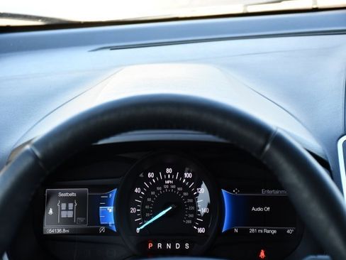 Used 2024 Ford Edge Titanium image 27