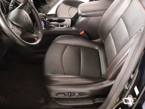 Used 2024 Chevrolet Equinox RS w/ RS Leather Package FWD image 11