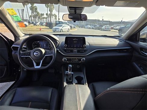 Used 2022 Nissan Altima 2.5 SR image 17