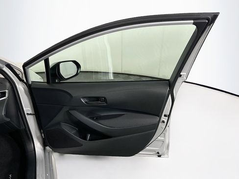 Used 2024 Toyota Corolla LE image 29