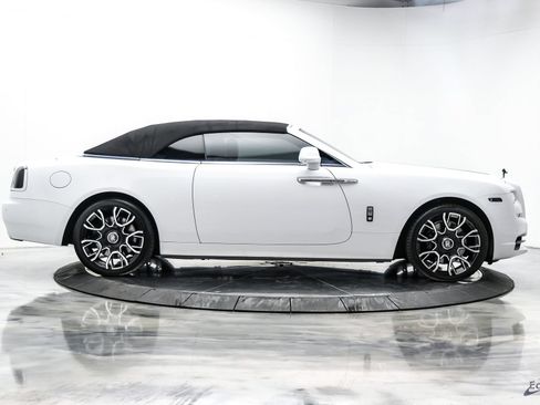 Used 2017 Rolls-Royce Dawn RWD image 26