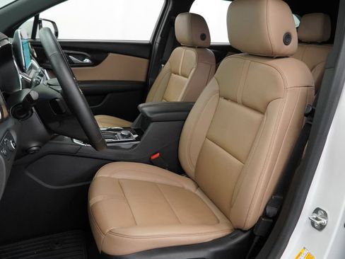 Used 2025 Chevrolet Blazer Premier w/ Driver Confidence II Package AWD/4WD image 10