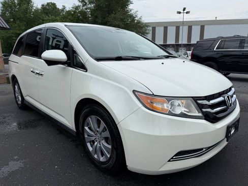 Used 2017 Honda Odyssey EX-L image 3