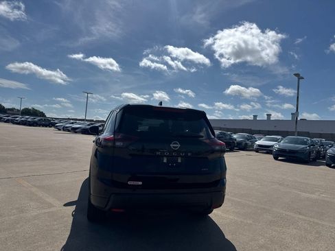 Certified 2024 Nissan Rogue S AWD/4WD image 17