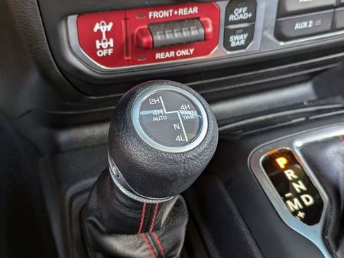 Used 2023 Jeep Gladiator Rubicon w/ LED Lighting Group AWD/4WD image 19
