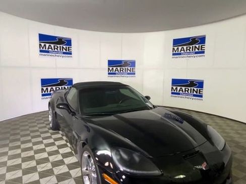 Used 2011 Chevrolet Corvette Grand Sport w/ Preferred Equipment Group RWD image 4