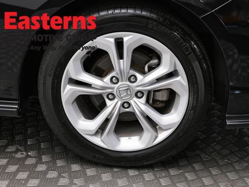 Used 2025 Honda Accord LX image 30
