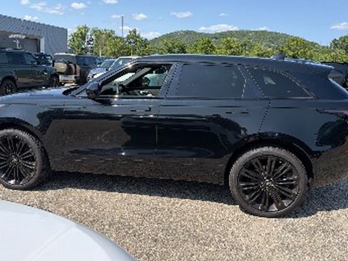Used 2026 Land Rover Range Rover Velar Dynamic SE AWD/4WD image 5