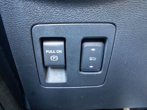 Used 2020 Ford F150 XLT w/ Equipment Group 302A Luxury AWD/4WD image 39