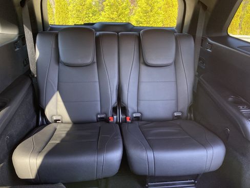 Used 2024 Mercedes-Benz GLS 450 450 w/ AMG Line Exterior image 10