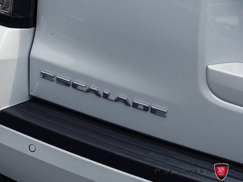 Used 2020 Cadillac Escalade Premium Luxury AWD/4WD image 46