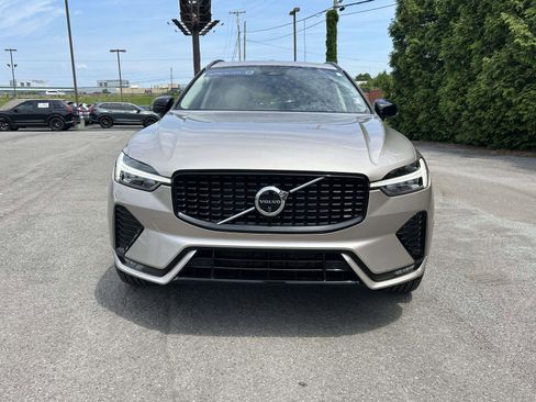Certified 2025 Volvo XC60 B5 Plus AWD/4WD image 8