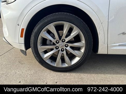 Used 2023 Buick Envision Avenir image 22
