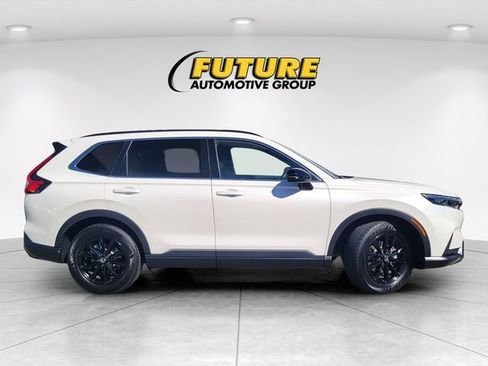Used 2025 Honda CR-V Sport image 3