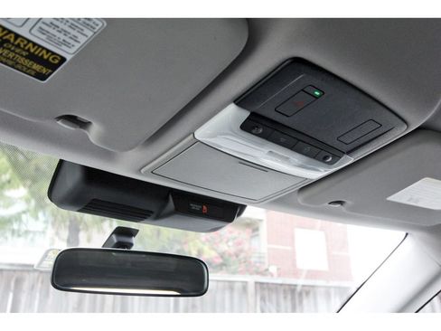 Used 2024 Mitsubishi Outlander SE FWD image 25