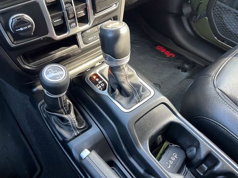 Used 2021 Jeep Wrangler Unlimited Sahara w/ Uconnect 4C Nav & Sound Group image 28