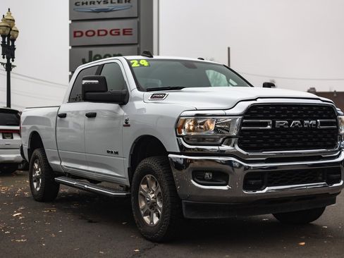 Used 2024 RAM 2500 Big Horn image 6