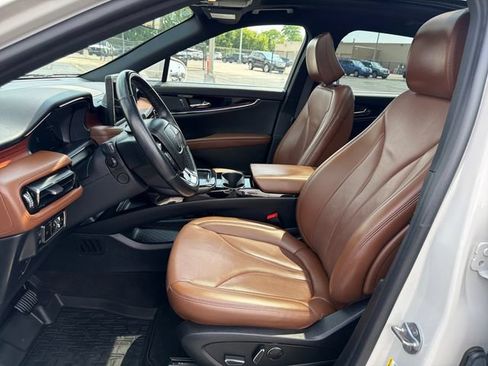 Certified 2023 Lincoln Nautilus Reserve AWD/4WD image 12