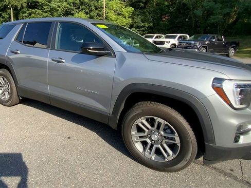 New 2026 GMC Terrain Elevation w/ Technology Package II image 3