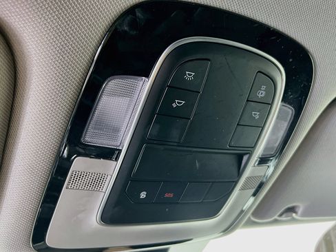 Used 2022 Hyundai Santa Fe SEL w/ Convenience Package FWD image 14