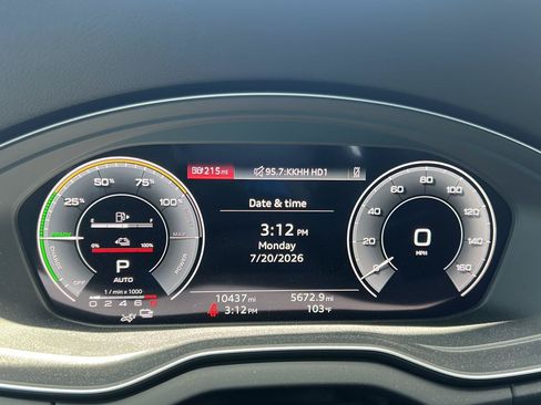 Used 2021 Audi Q5 e Premium Plus w/ Premium Plus Package AWD/4WD image 11