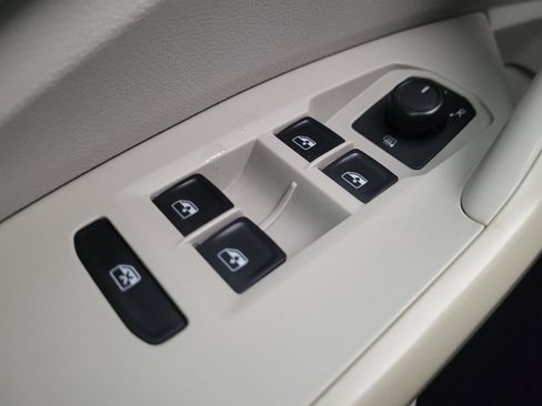 Used 2019 Volkswagen Jetta S image 27