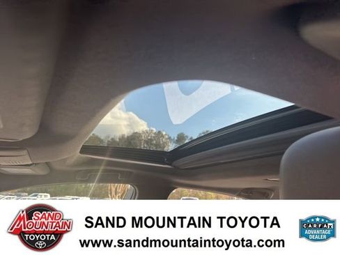 Used 2022 Toyota Corolla XSE image 18