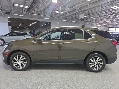 Used 2023 Chevrolet Equinox Premier image 4