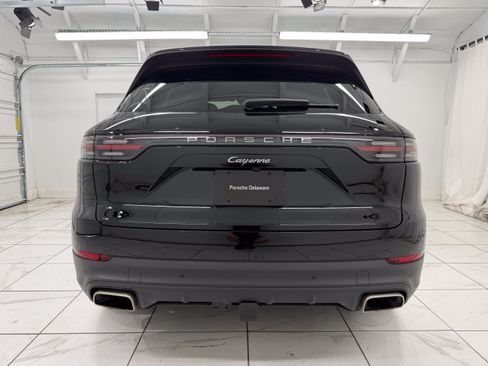 Certified 2023 Porsche Cayenne AWD/4WD image 13