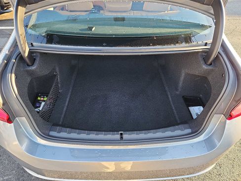 Used 2025 BMW 330i xDrive Sedan w/ Convenience Package image 27