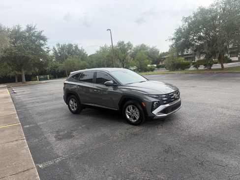 Used 2025 Hyundai Tucson SE FWD image 7