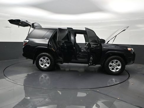 Used 2021 Toyota 4Runner SR5 RWD image 35