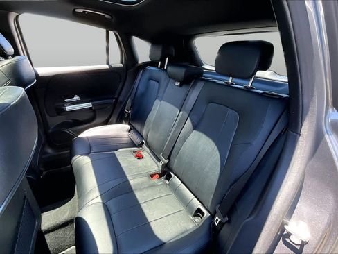 Used 2023 Mercedes-Benz GLA 250 4MATIC w/ Premium Package image 20