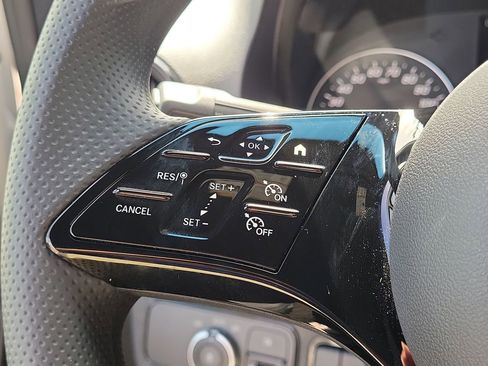 Used 2025 Mercedes-Benz Sprinter 2500 image 27