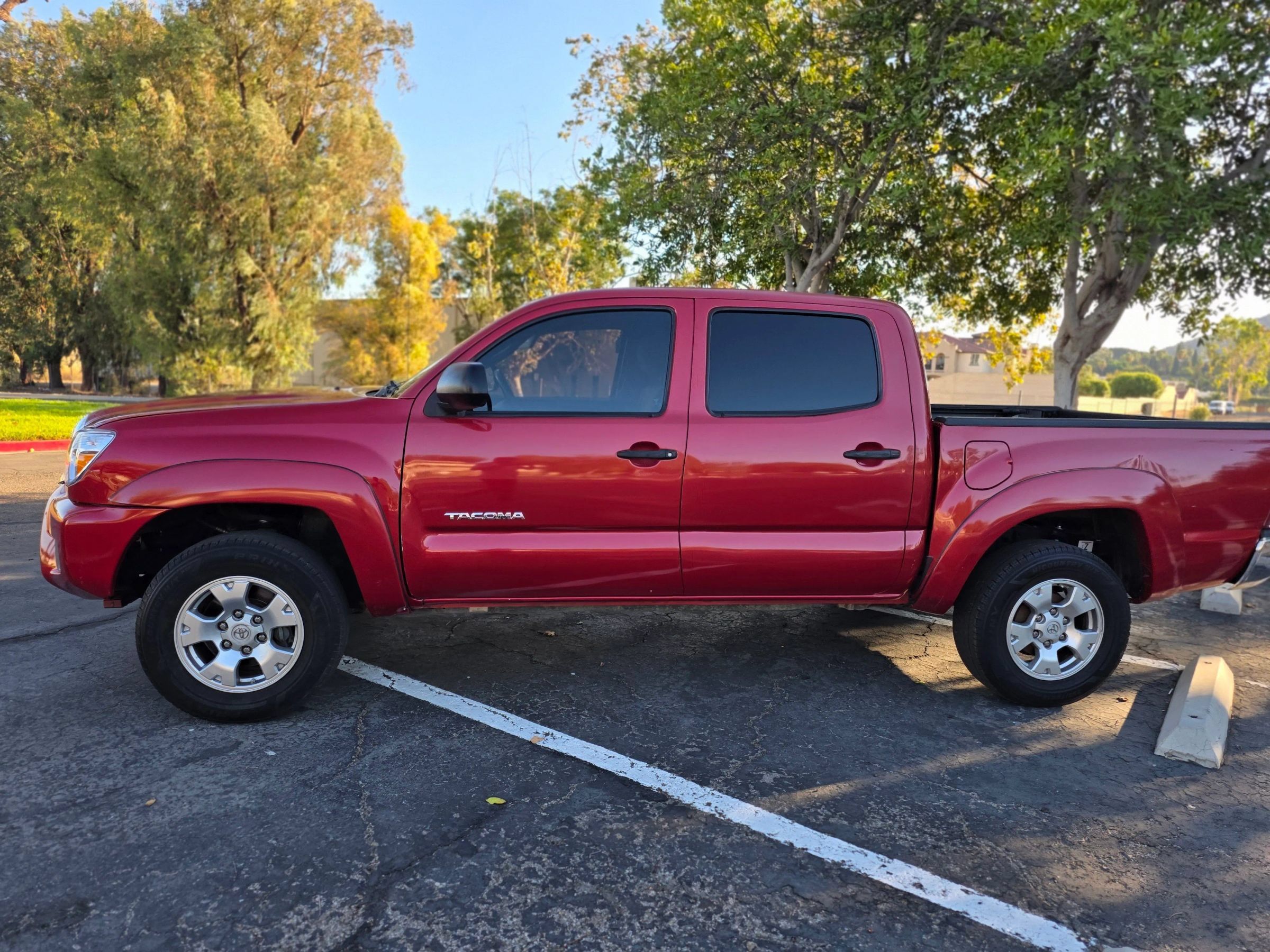 Used 2015 Toyota Tacoma PreRunner RWD image 48