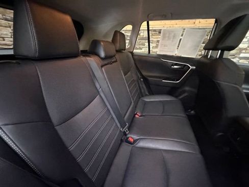 Used 2019 Toyota RAV4 Limited AWD/4WD image 37