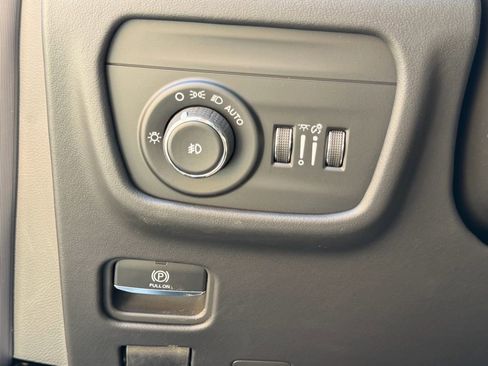 New 2026 Jeep Grand Cherokee Summit w/ Obsidian Package AWD/4WD image 22