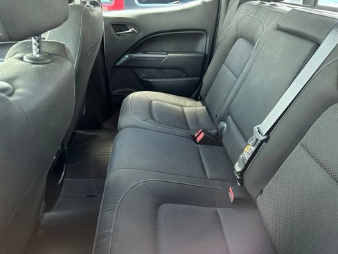 Used 2020 Chevrolet Colorado LT w/ LT Convenience Package AWD/4WD image 17