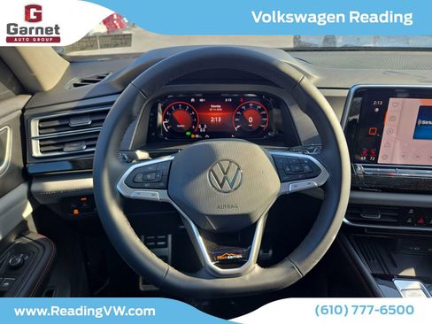 New 2026 Volkswagen Atlas Peak Edition image 17