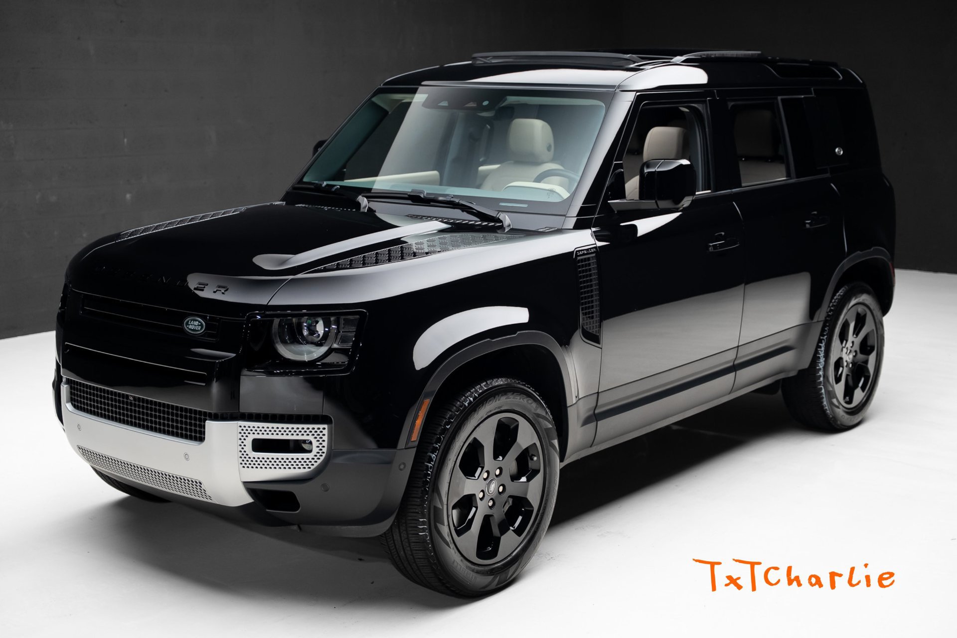 Used 2024 Land Rover Defender 110 S AWD/4WD image 1