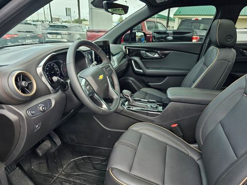 Used 2025 Chevrolet Blazer Premier w/ Driver Confidence II Package image 26