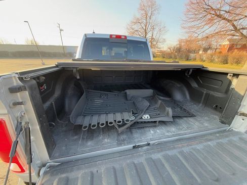 Used 2017 RAM 1500 Laramie w/ Convenience Group image 16