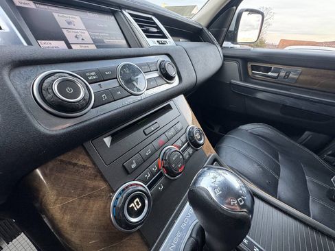 Used 2013 Land Rover Range Rover Sport HSE LUX AWD/4WD image 22